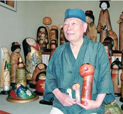 9条こけし/「平和の使者」製作/「現代の名工」 関口三作さん