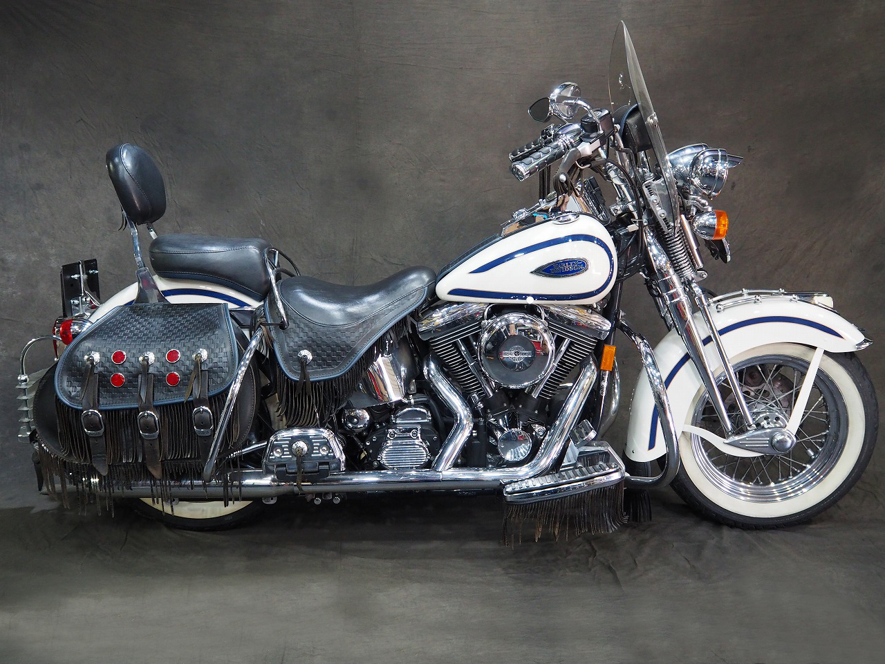 H-D純正OP H-D純正OP FLSTS ソフテイル ヘリテイジ スプリンガー