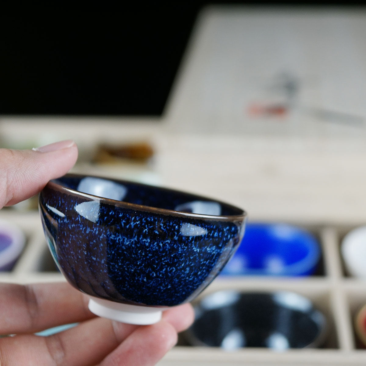 いい仕事していますよ、藍色で有名な陶芸家さんのぐい呑み ストア いい