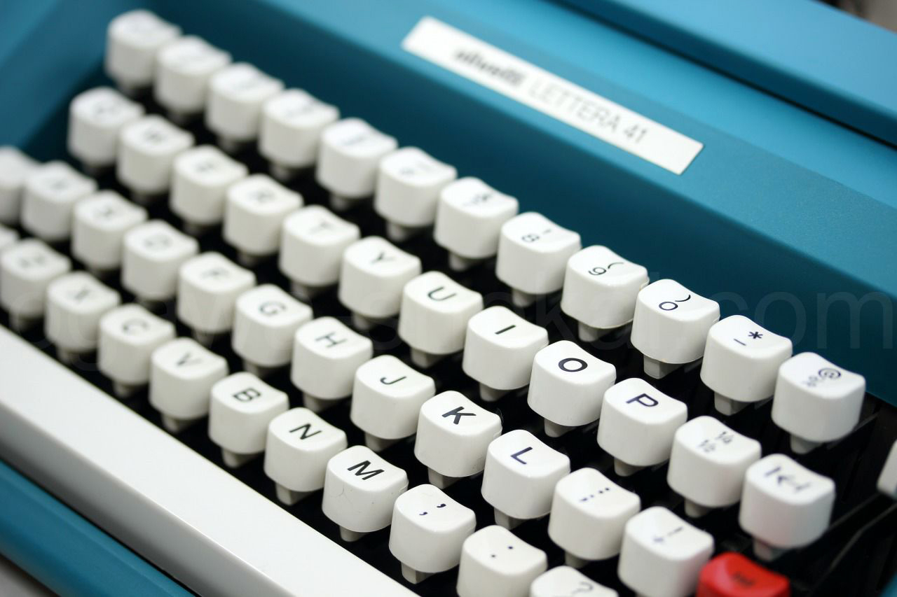 olivetti Lettera 41 中古タイプライター｜タイプライター専門店の尾河商会