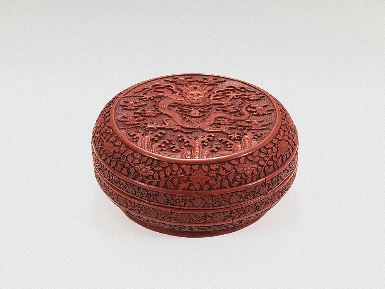 中国黒堆朱花瓶雲龍文骨董品