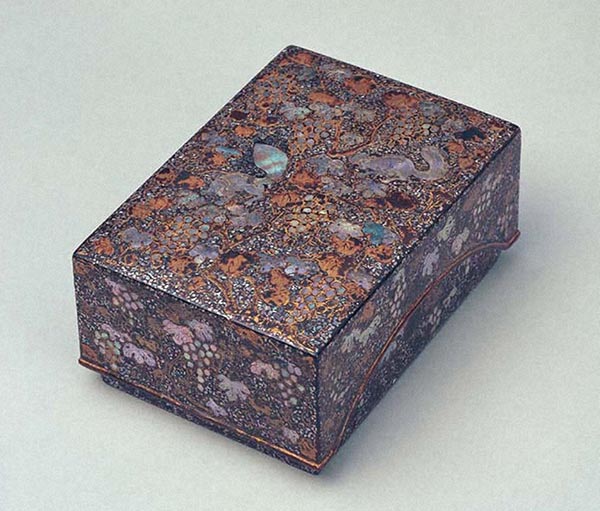 中国古美術品 葡萄栗鼠彫硯 中国古美術品 葡萄栗鼠彫硯 中国古美術品