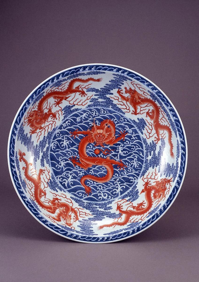 青磁刻花牡丹文鉢｜展示中の日本・東洋のやきもの｜