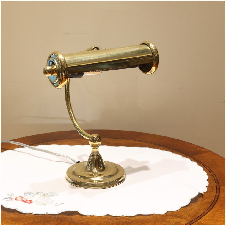 イタリア直輸入 真鍮製スタンド アンティーク調照明器具 イタリア製