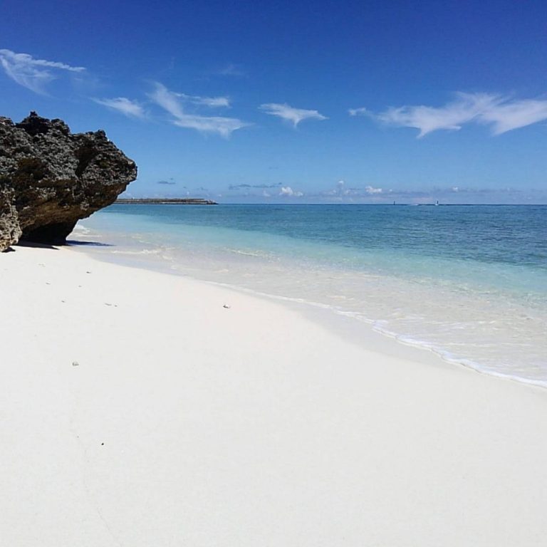 砂さらさらビーチ - OKINAWA41
