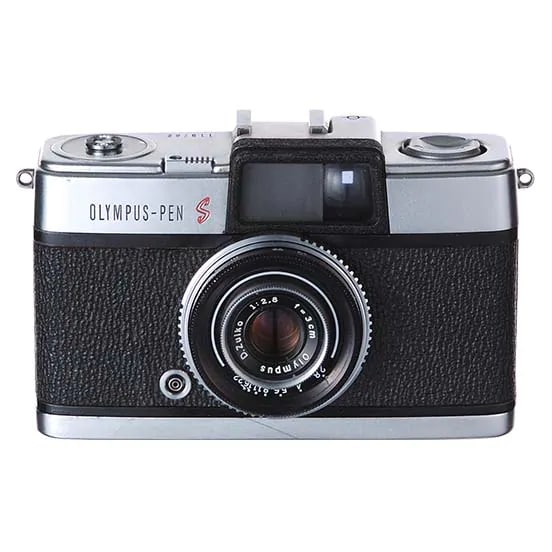 OLYMPUS PEN S – 半世紀前の名機で、日常をエモく切り取る一台 OLYMPUS