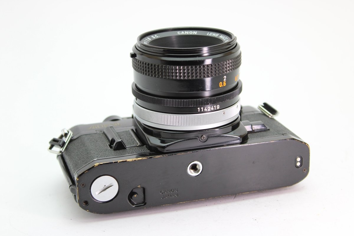 Canon AE-1 Black + 50mm f1.8 (#2690) - OldCamsByJens