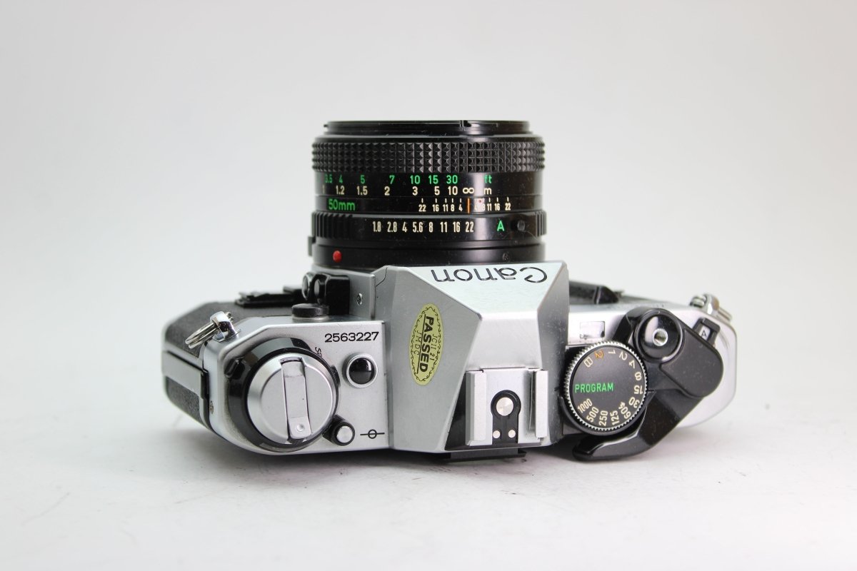 Canon AE-1 Program + 50mm f1.8 - OldCamsByJens