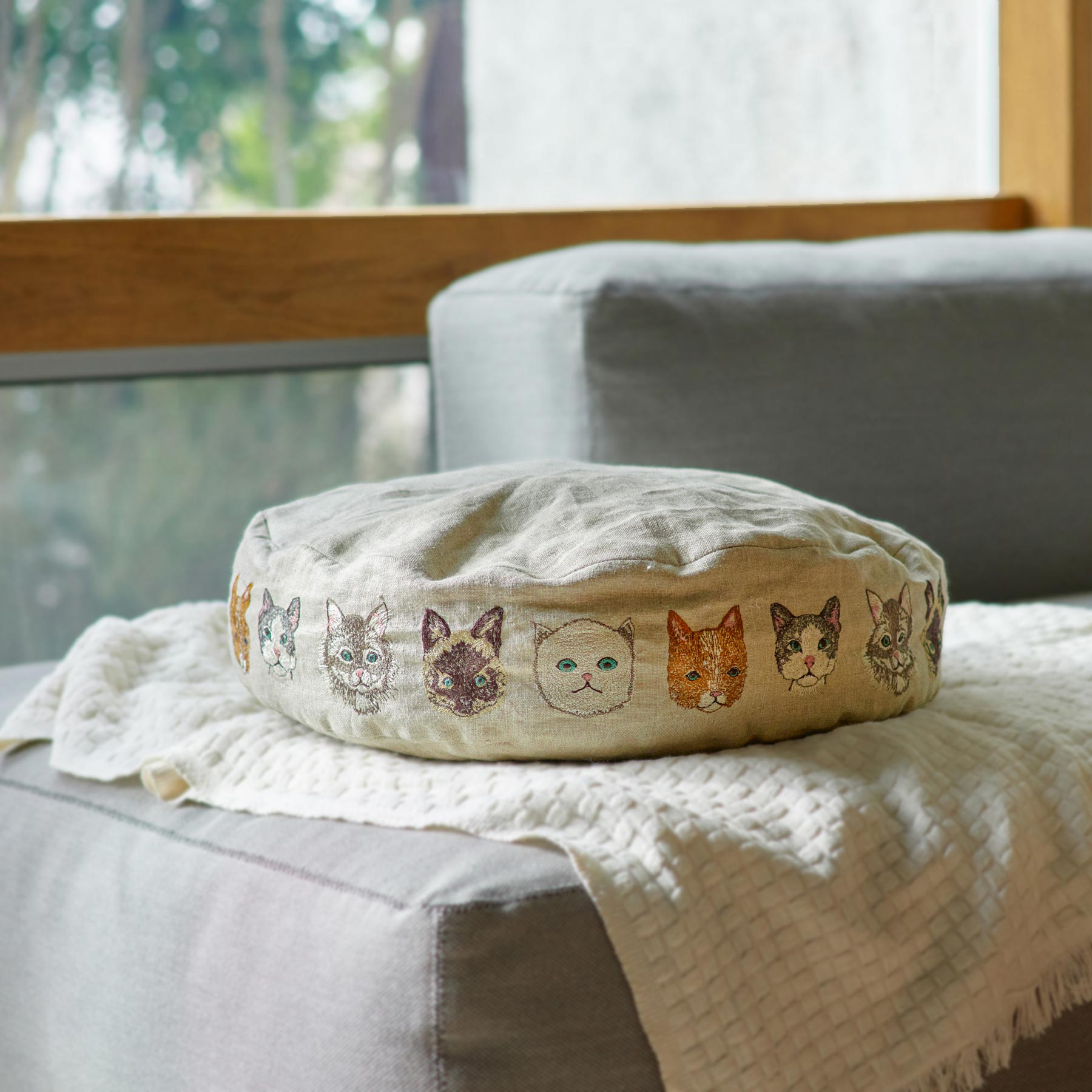 コーラルアンドタスク オルネコ クッション 【受注販売】Coral & Tusk