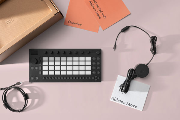 ableton Move サンプラー シーケンサー スピーカー、マイクが内蔵