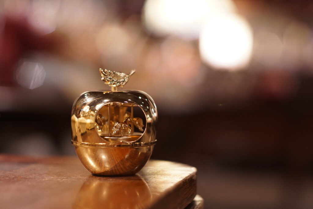 スヌーピー 陶器 吉徳 オルゴール カセット メリーゴーランド ブリキ