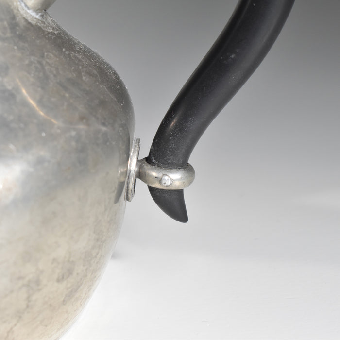 ヴィンテージピューター ティーポット — Loane Interior