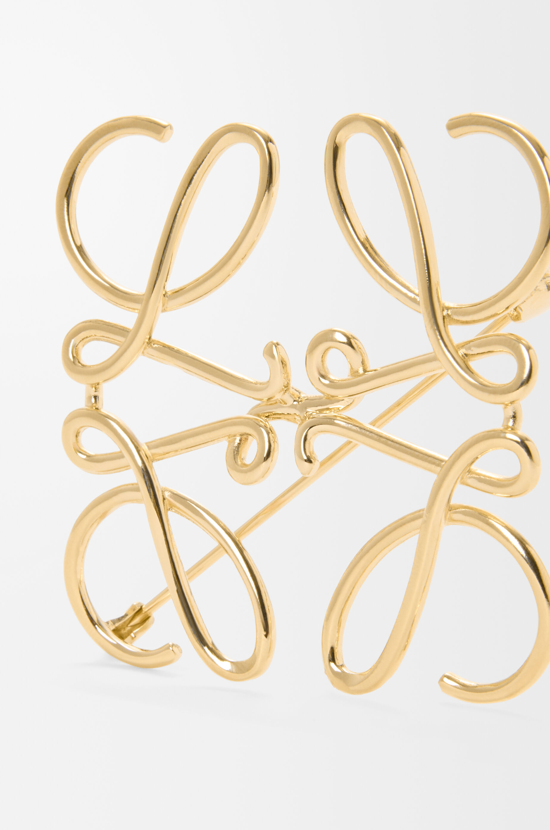 Anagram brooch in metal Gold - LOEWE USA Official Website