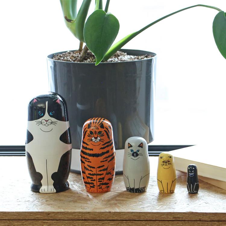 Midori Komatsu マトリョーシカ キャット 5個セット(キャット): MoMA