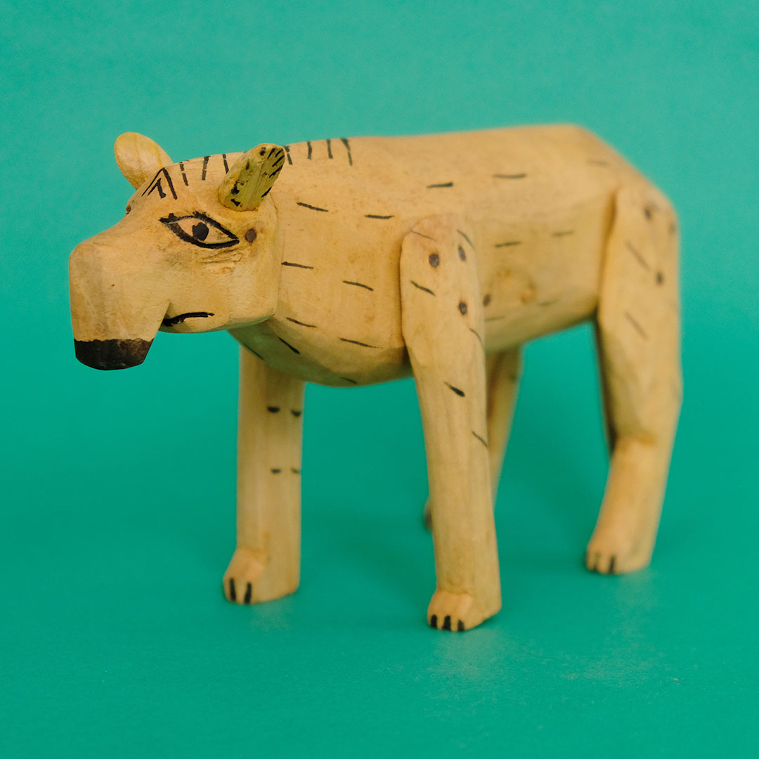 バク（ヴィンテージ オアハカ ウッドカービング）- LABRAVA [メキシコ