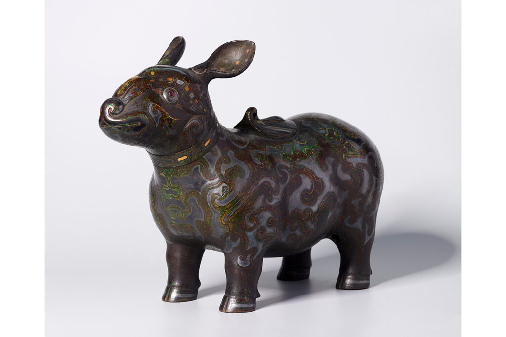 中国古銅 青銅器 環耳付き角壺 在銘 置物 オブジェ 中国古美術 時代物