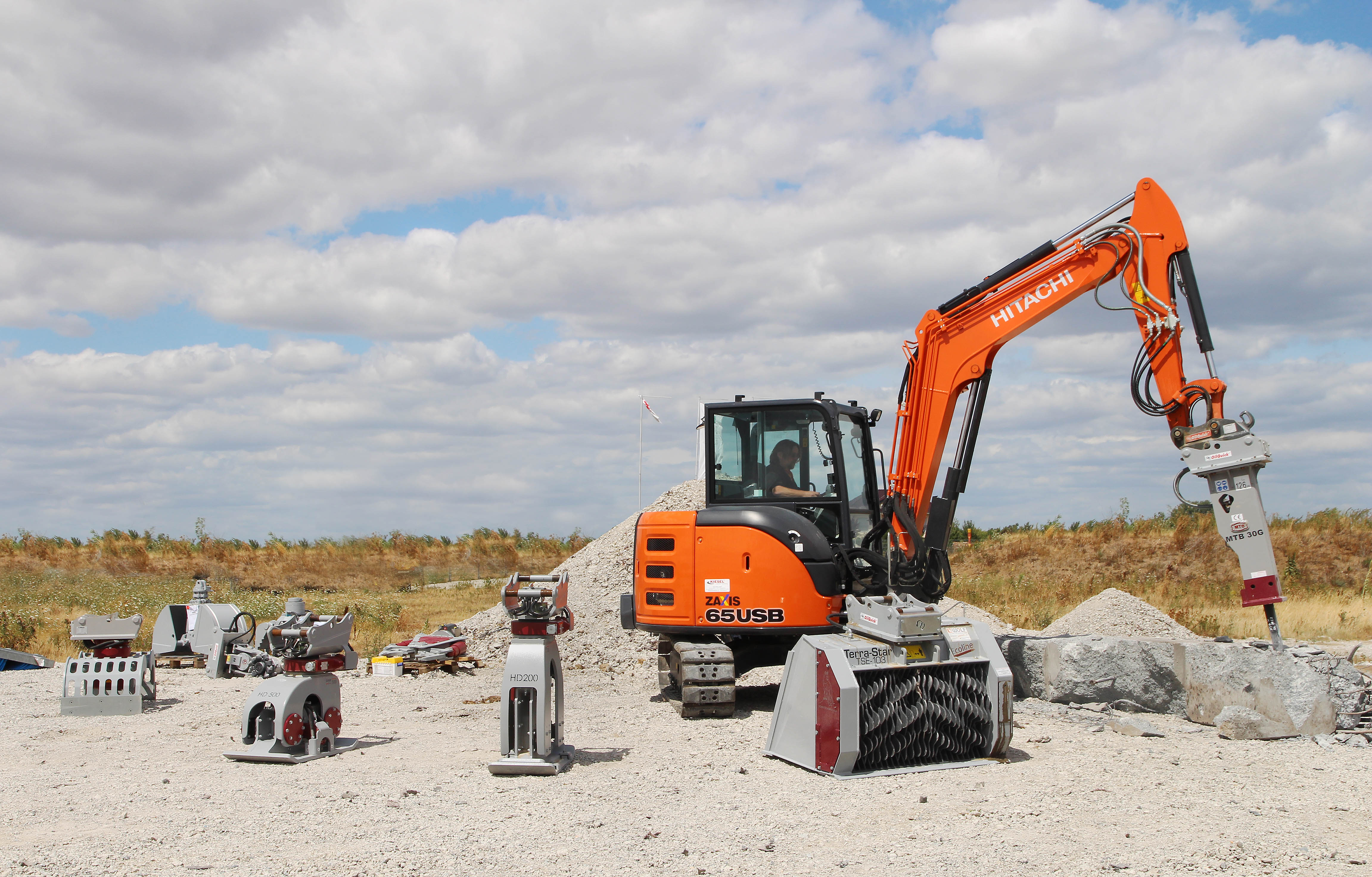Hitachi ZX65USB-5A excavator specs & dimensions (2013 - 2019