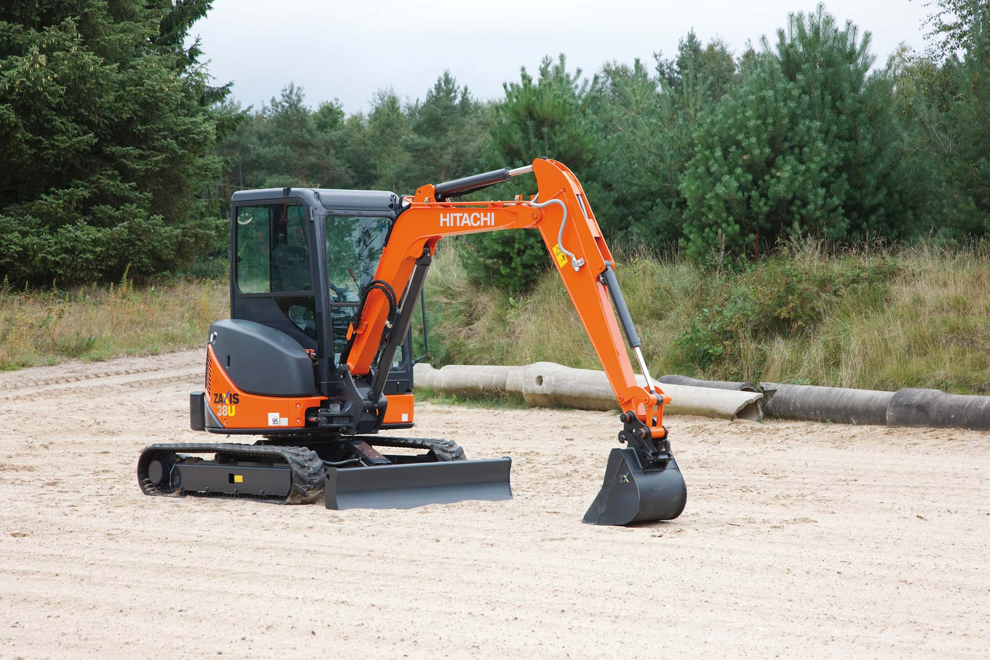 Hitachi ZX 38 U 3 excavator specs & dimensions (2010 - 2013