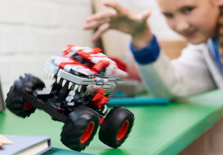 Monster Jam™ ThunderROARus™ Pull-Back 42200 | テクニック |レゴ