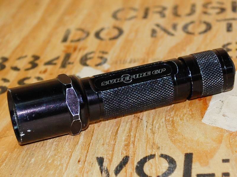 米軍放出品,SUREFIRE LED フラッシュライト 6P タクティカル.ストロボ