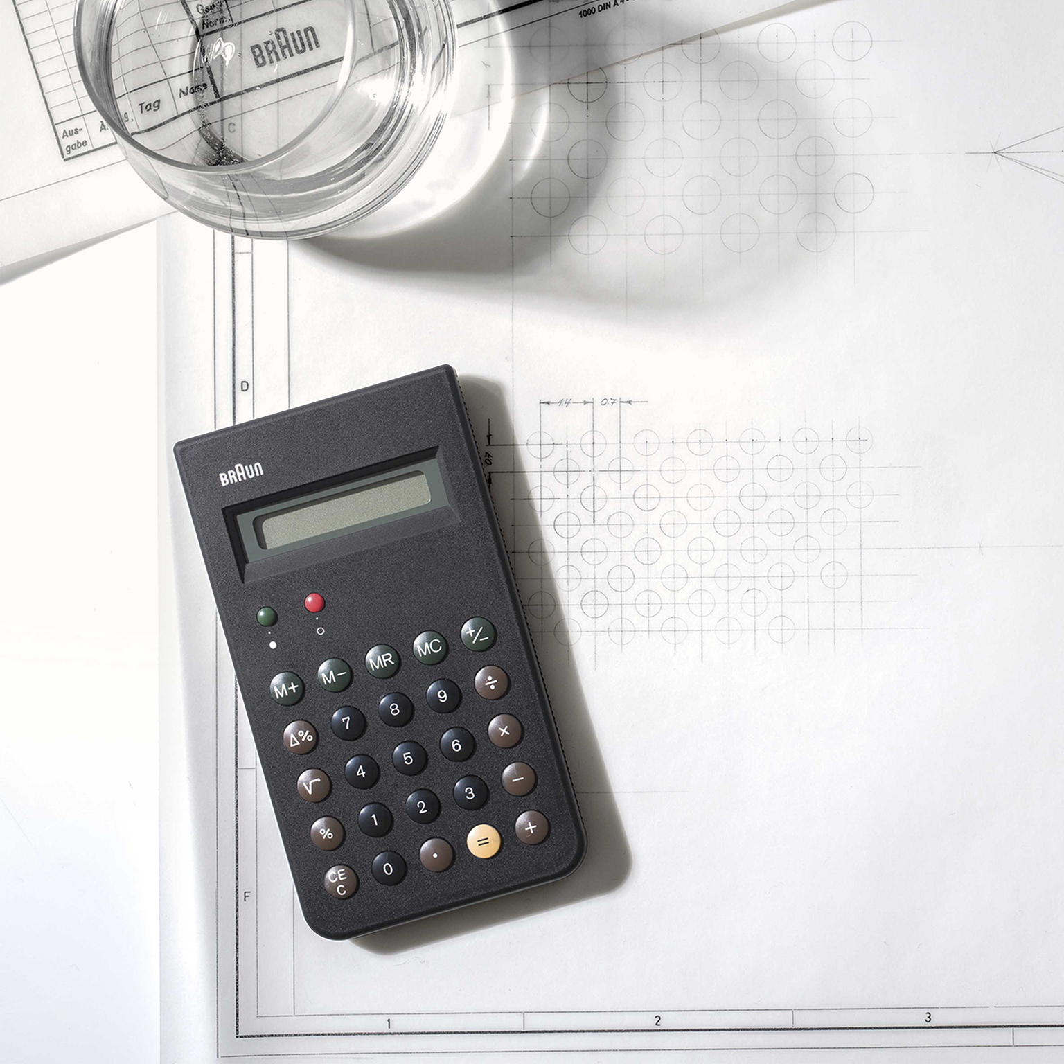 BRAUN（ブラウン）電卓 BNE001 | LIVING MOTIF｜家具・インテリア