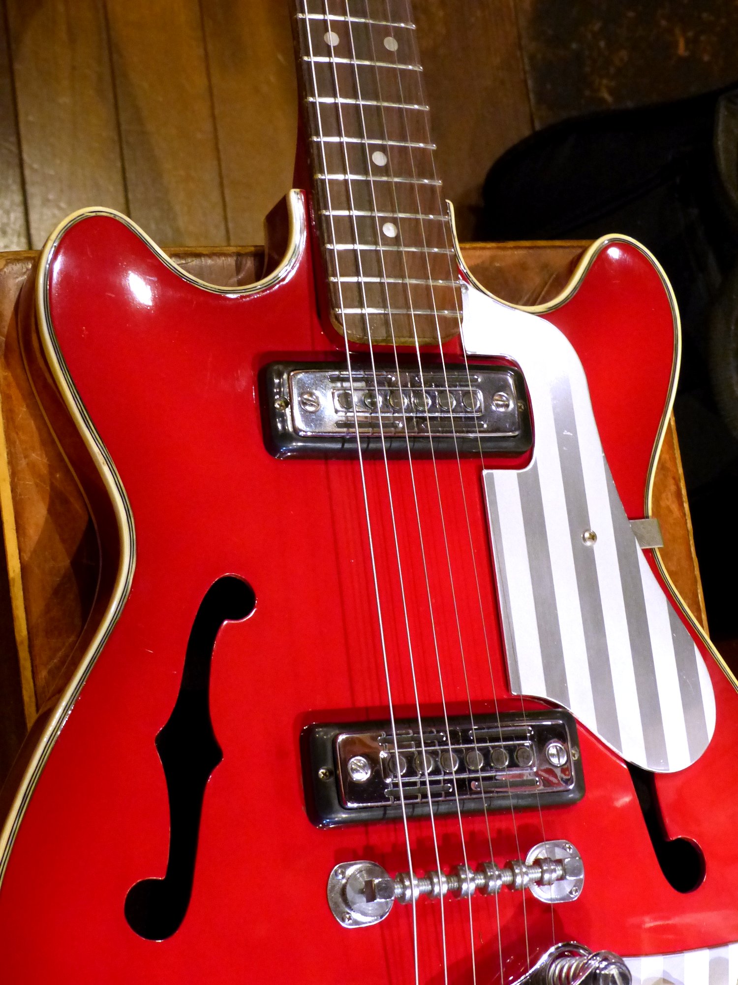 Teisco '65 EP-2L – 京町家のギターショップ ライトニン