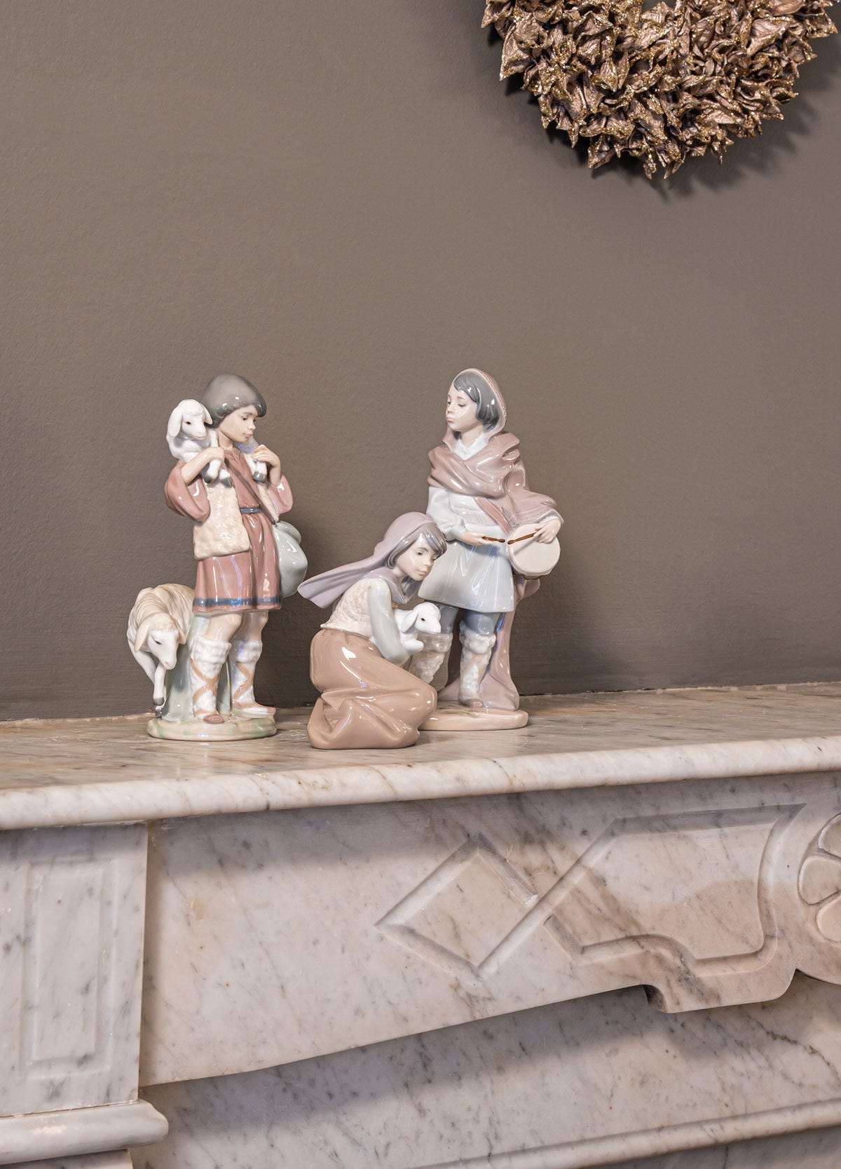 Lost Lamb Nativity Figurine | Lladró® USA