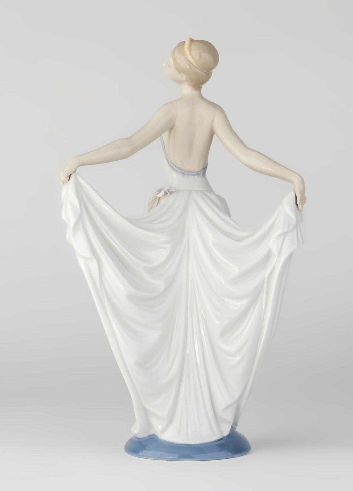 踊る少女(スペシャルバージョン) | リヤドロ公式オンライン