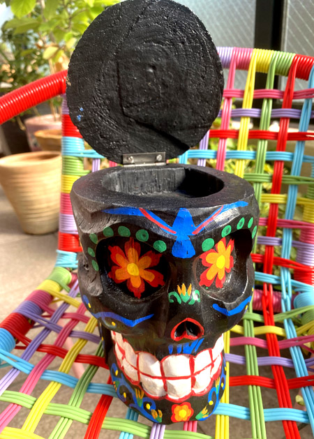 メキシコ雑貨 オアハカ製黒泥頭蓋骨 置物 希少 工芸品 メキシコ雑貨