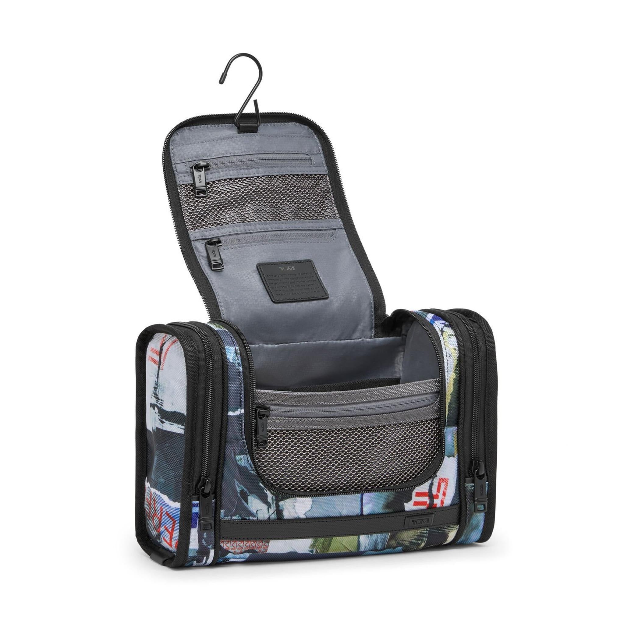 TUMI Alpha 3 Hanging Travel Kit – Luggage Pros