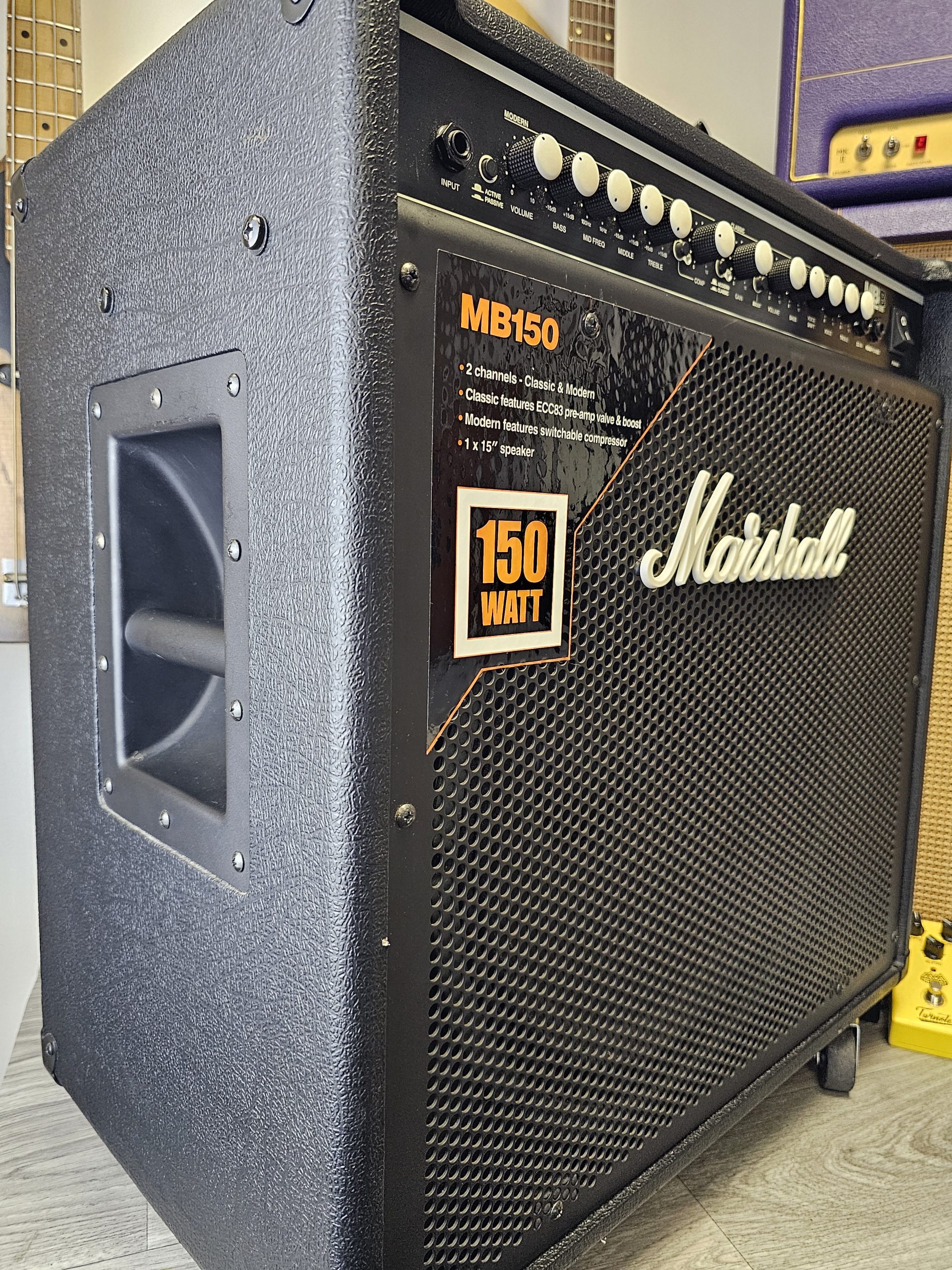 Marshall – MB150 – Bass Amp – 150w – 1×15 – S/H | M-GUITARS - IN