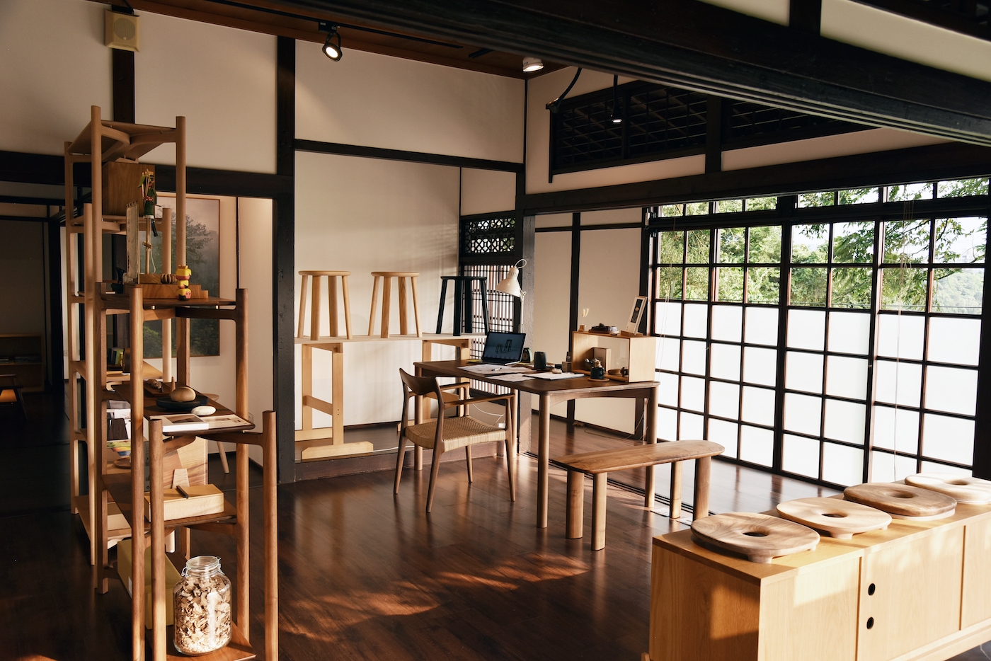 大溪木博館新展《一起向前走——木器的誕生之旅》登場，台灣藝師、家具