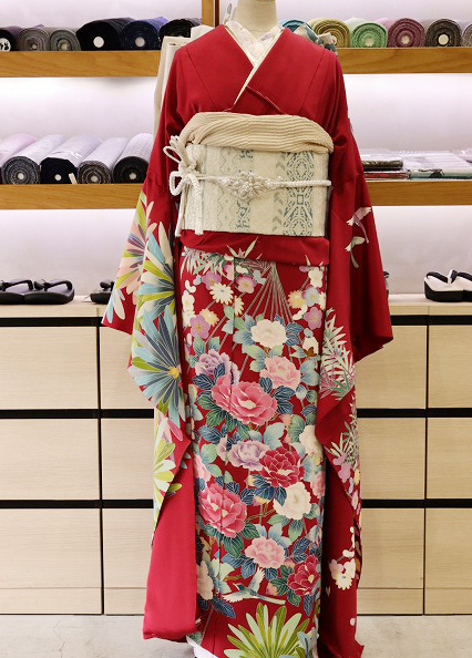 伝統の古典柄 正絹京友禅振袖 赤 〈フルオーダーお仕立て、ガード加工