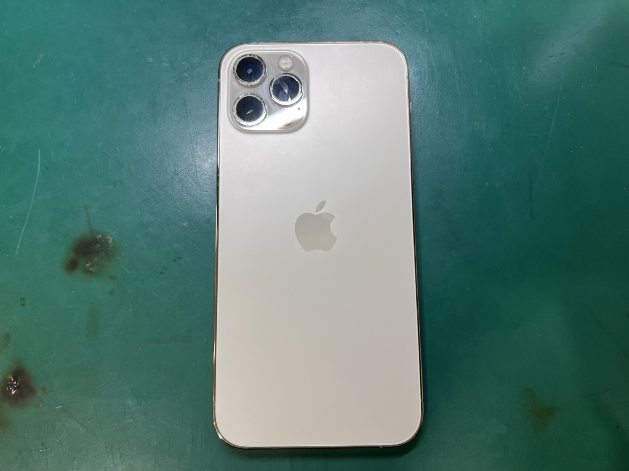 iPhone12pro Max 128GB カメラ割れあり iPhone12プロマックス、カメラ