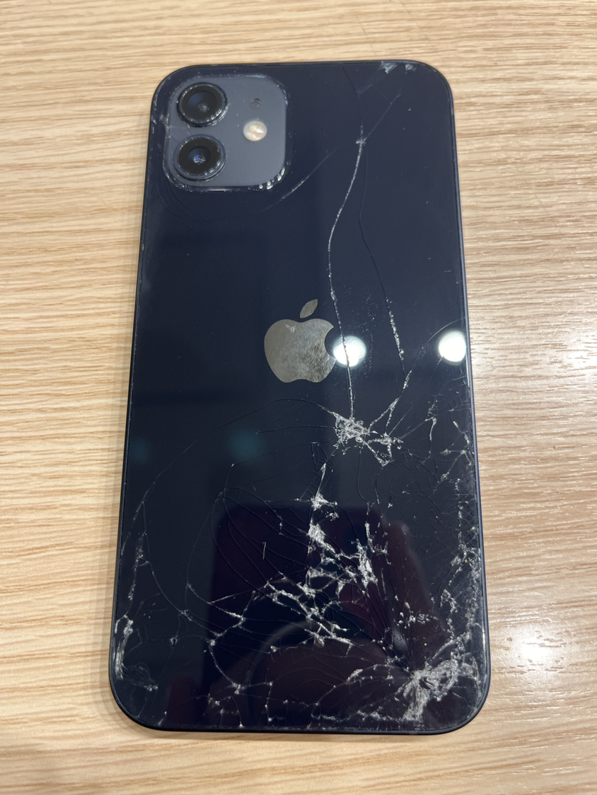 iPhone 15 Pro 256GB SIMフリー 液晶割れ iPhone 15 Pro 256GB SIM