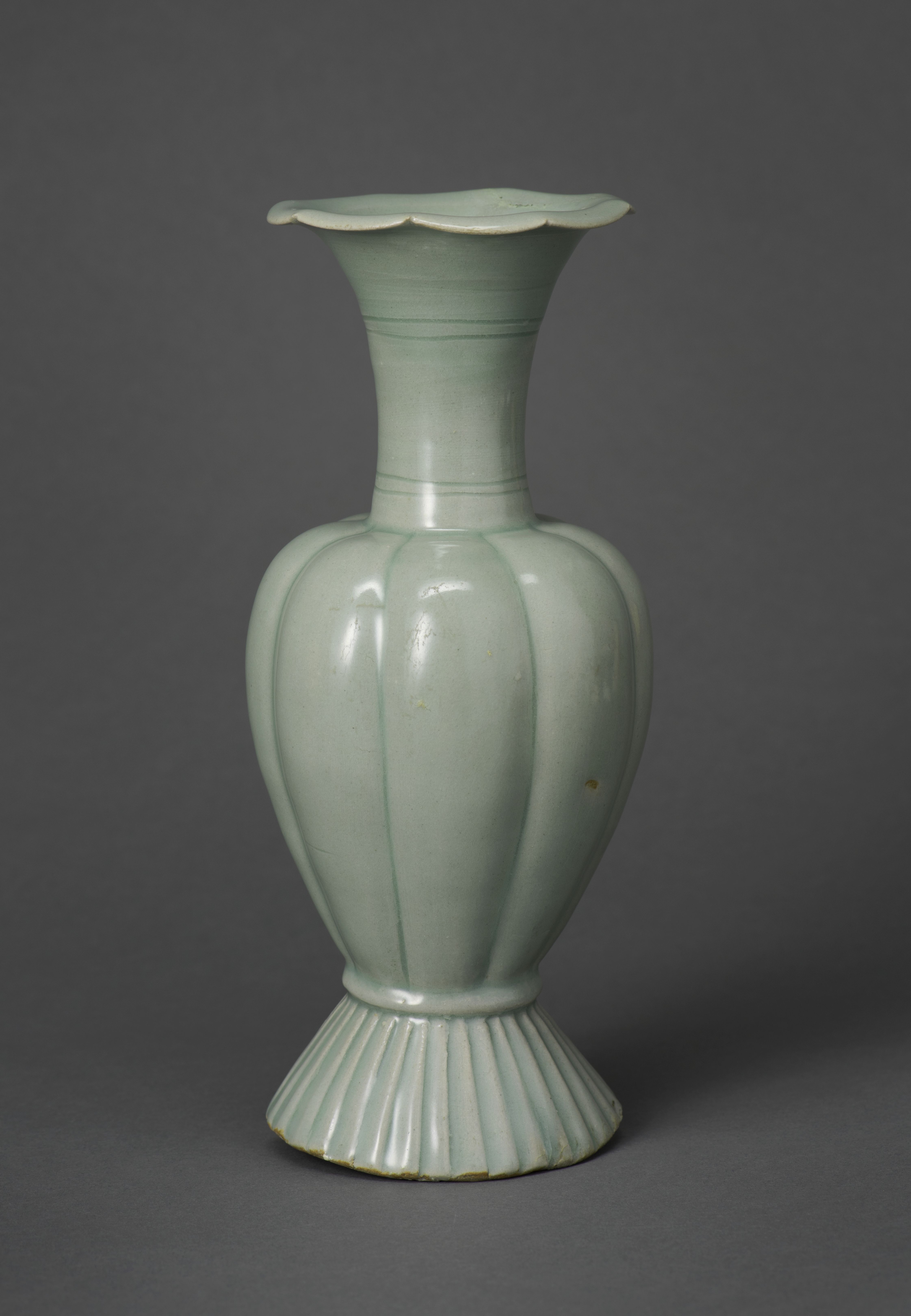 11世紀髙麗青磁瓜型水注