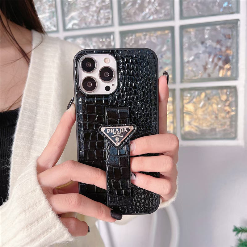 PRADA ブラック キルティング iPhoneケース