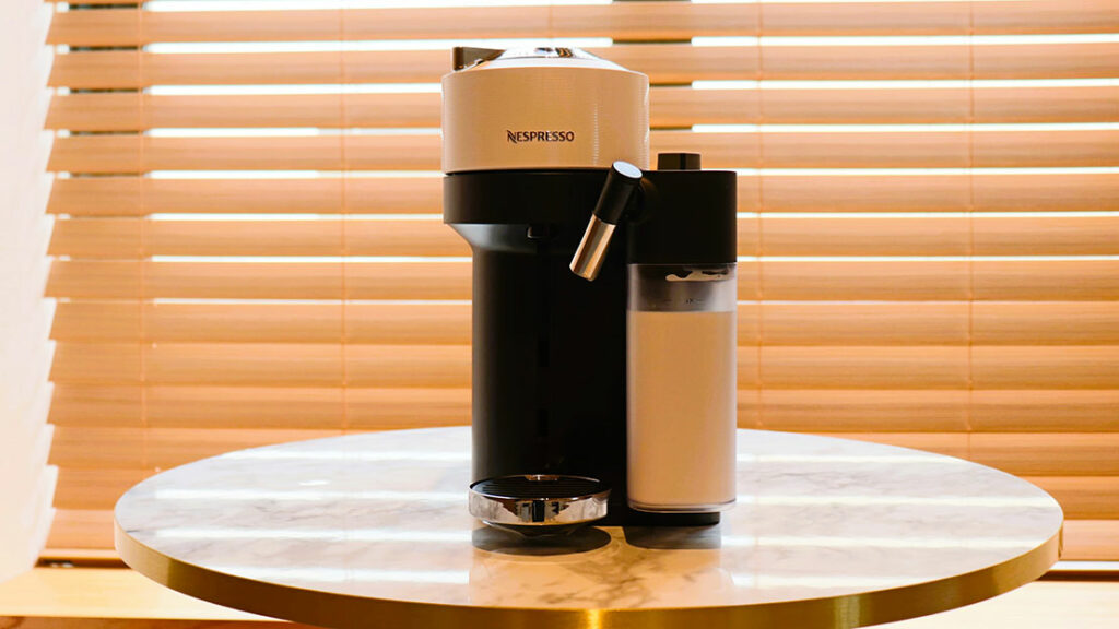 ネスプレッソ カプセル式コーヒーメーカー ラティシマ・ワン F111-WH