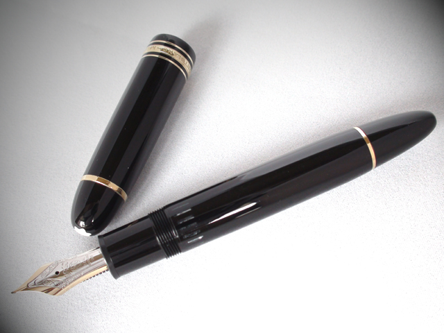 美品 モンブラン ヘミングウェイ芯 149 万年筆 18K 中白 F 細字