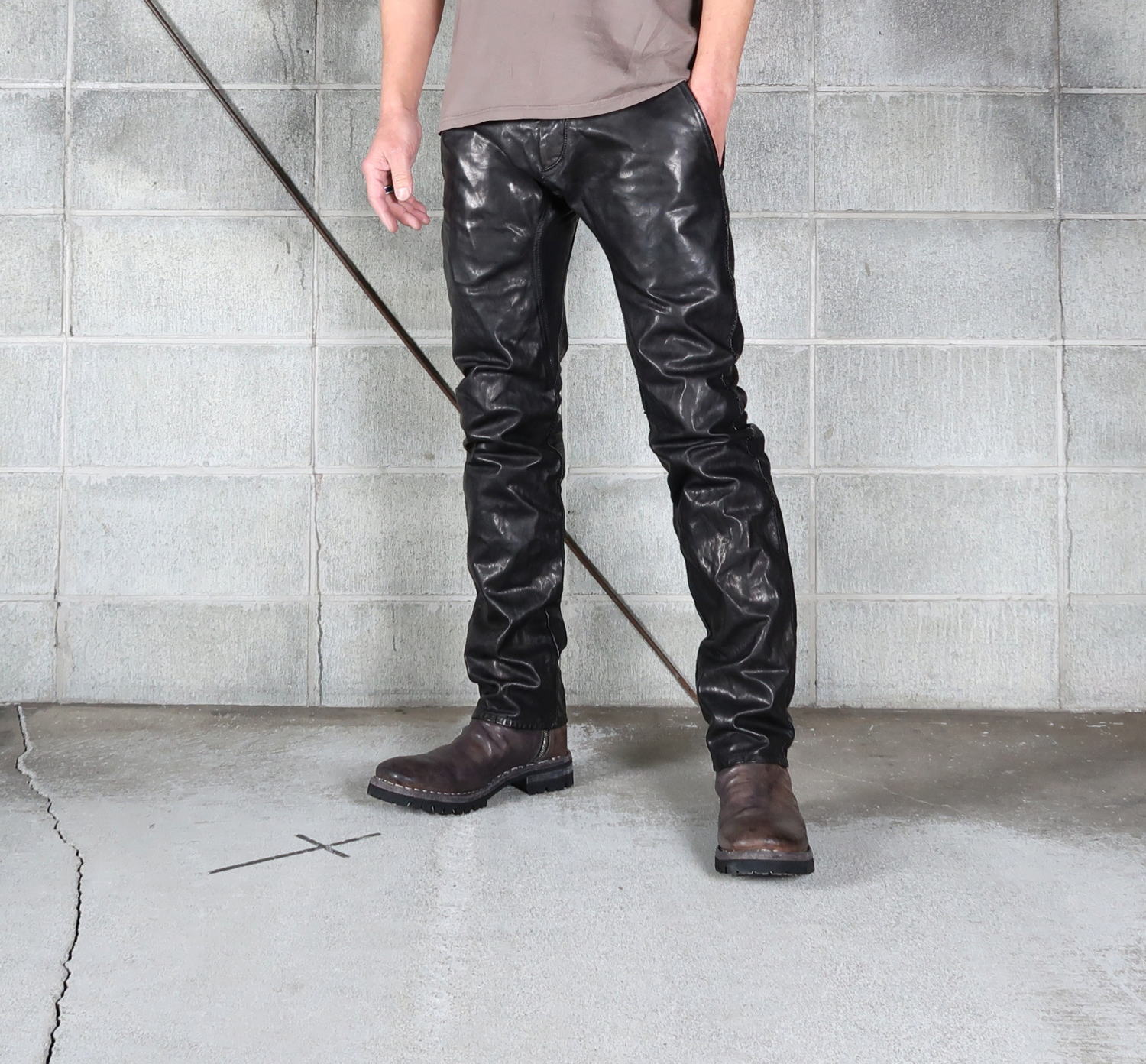 incarnation インカネーション レザー サルエルパンツ 黒 試着程度