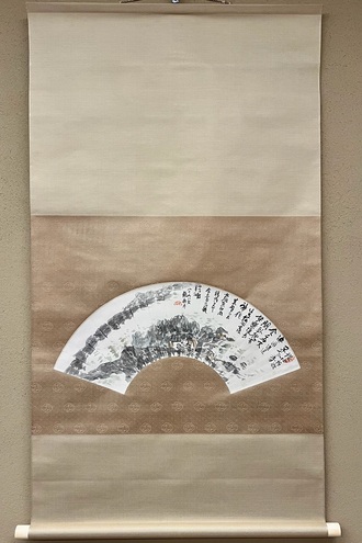 安田靫彦 絹本着色掛軸一幅 【武者之図】 共箱 肉筆画 軸先紫檀 模写