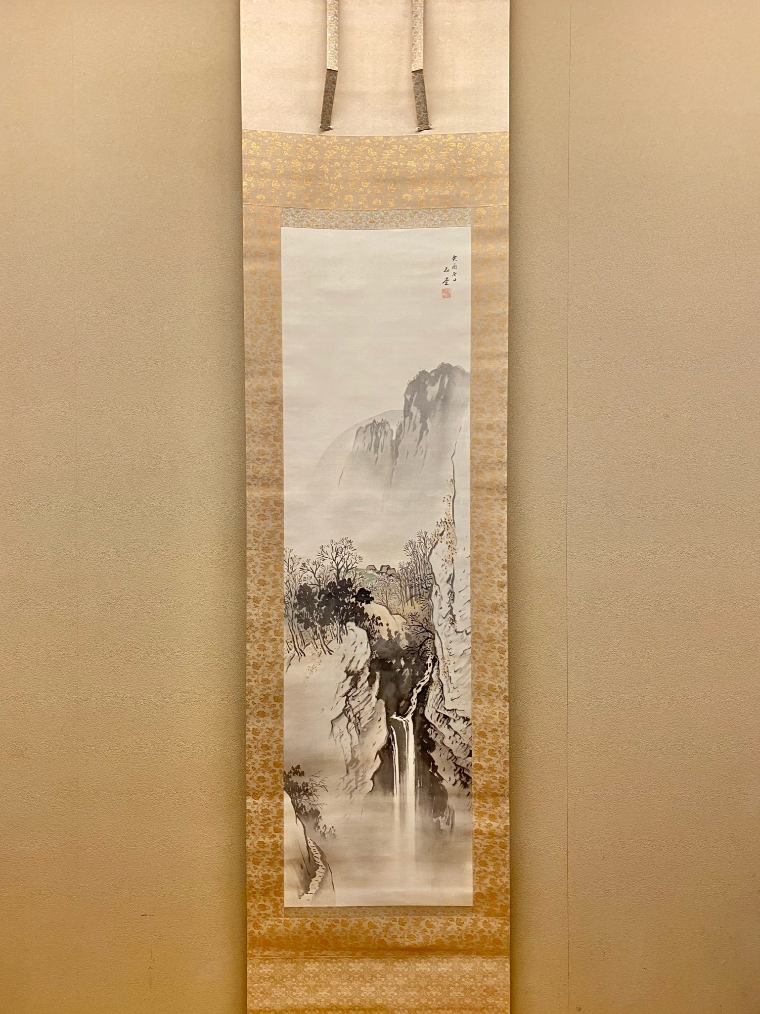 掛け軸 河合玉堂 『 彩雨 』 絹本 名品 複製 希少 軸装 茶道具 掛軸 美