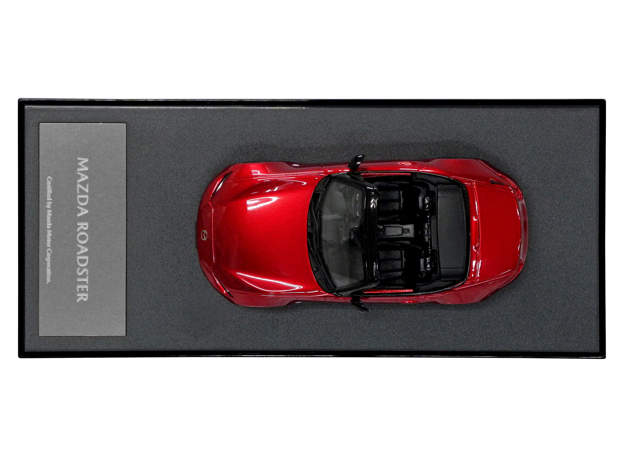 ROADSTER S Leather Package（2024） モデルカー 1/43