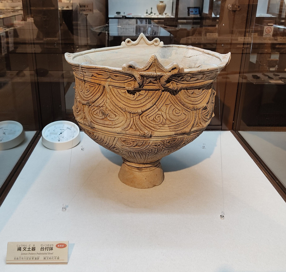 展示案内［新潟県埋蔵文化財センター］ ☆本物の縄文土器☆(新潟県