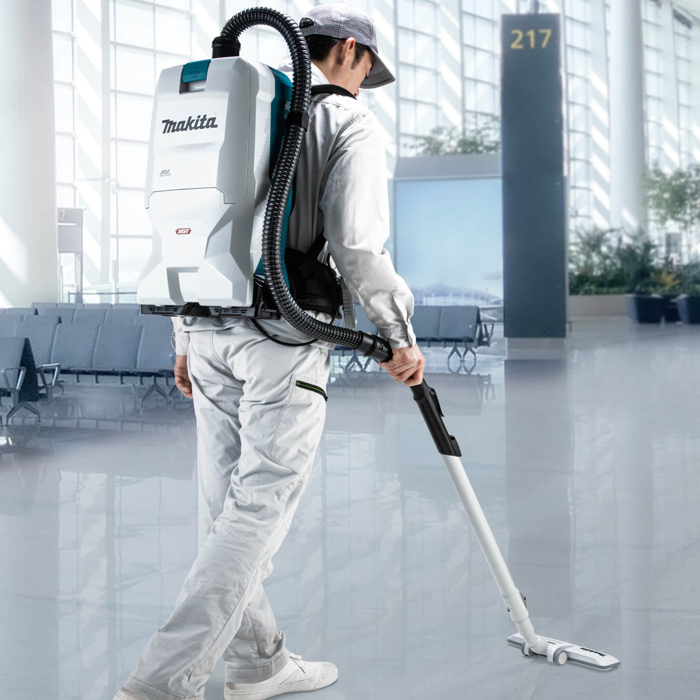 新品 マキタ 充電式 コードレス掃除機 ハンディクリーナー 本体のみ