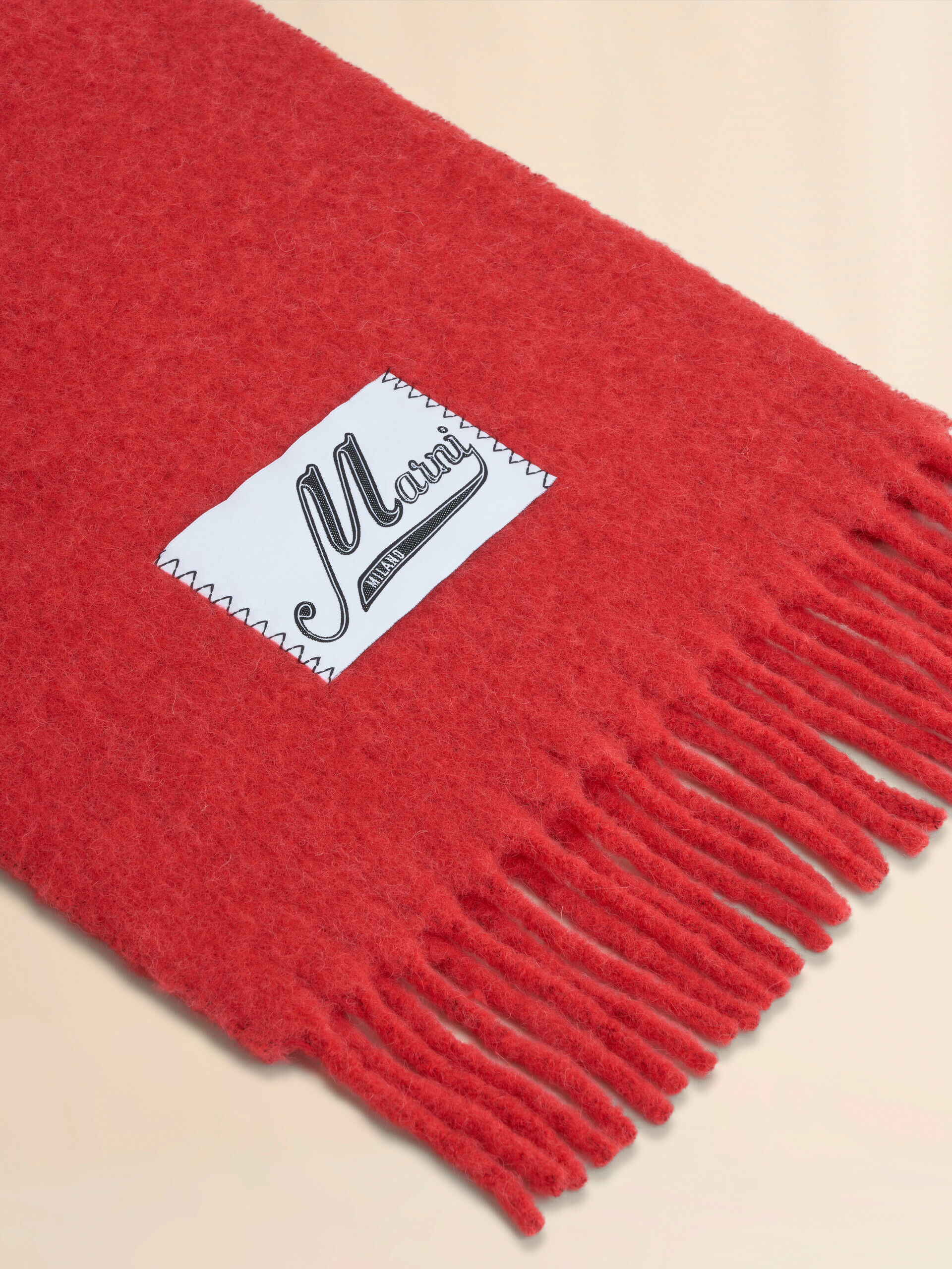 レッド フリンジ付き起毛アルパカマフラー | Marni
