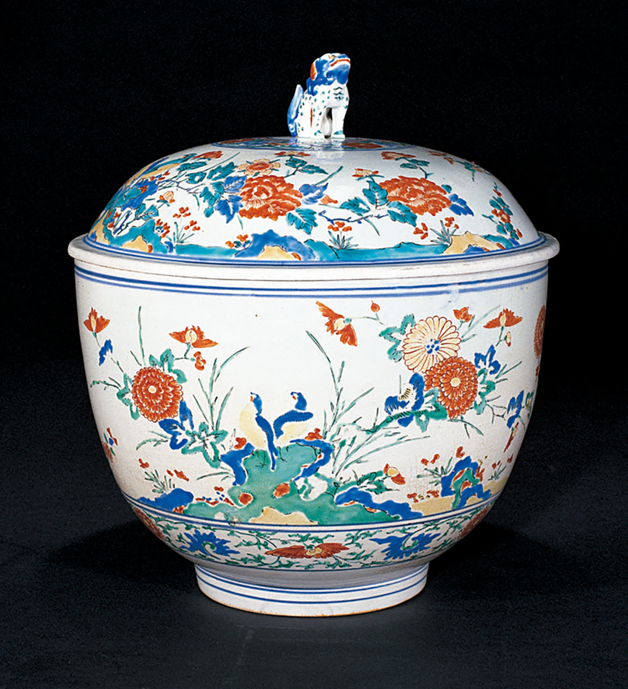 肥前有田 柿右衛門色絵菊ぼたん鳥文大深鉢 | 展示作品 | マスプロ