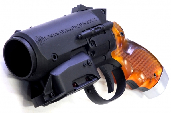 エルフィンナイツ高木型十九年乙式爆散拳銃（ガスグレネードランチャー）