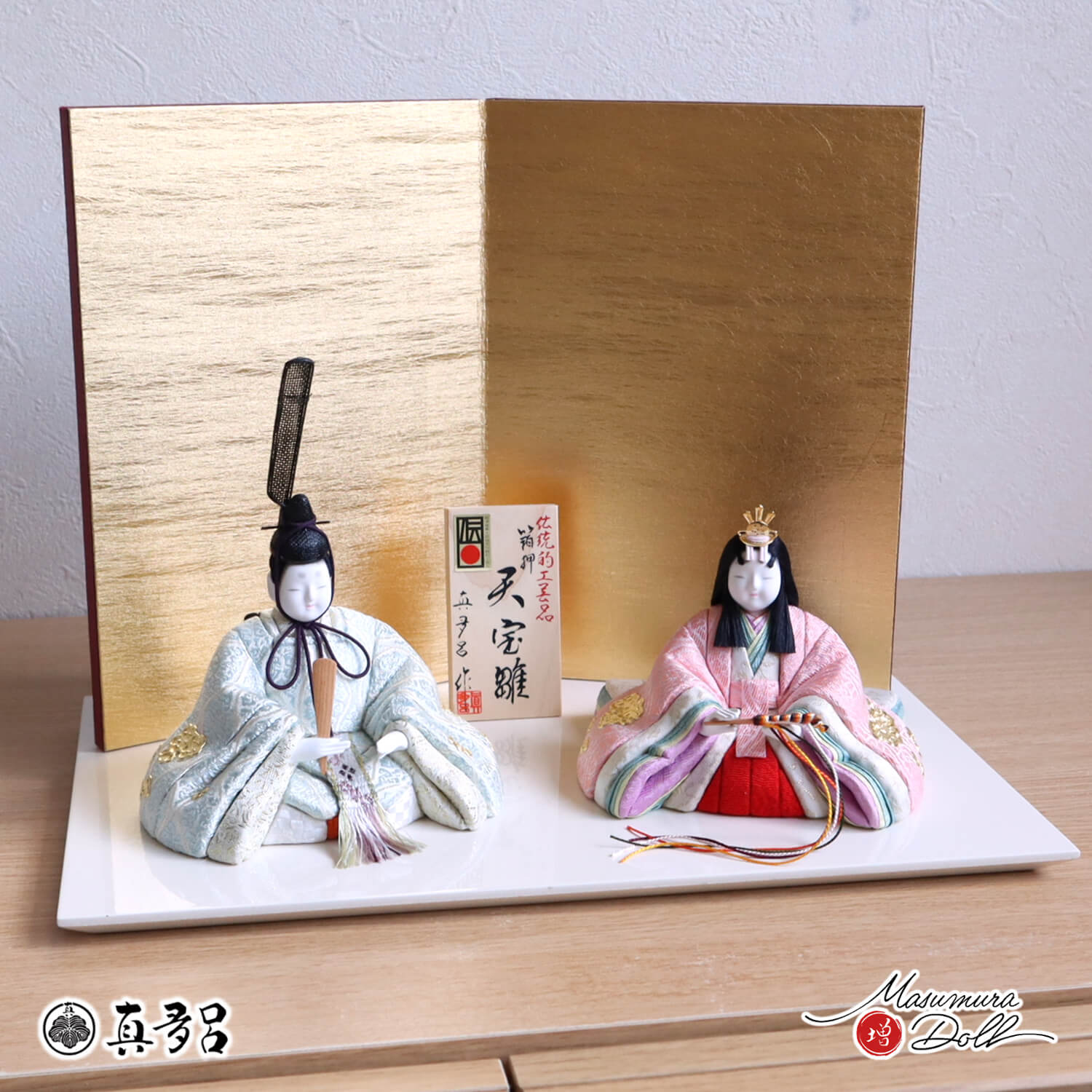 最新作 伝統的工芸品 三世・金林真多呂作 伝産・天宝雛 箔押『有職 雲