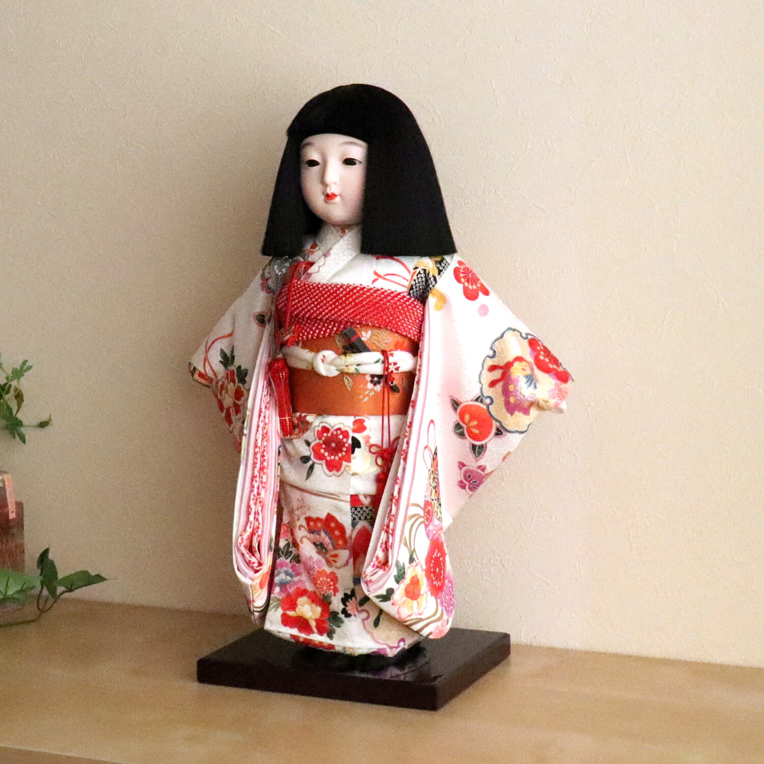 元賀章介作 12号(尺二)別染 着尺 雪輪にまり 白色 台 市松人形 女の子